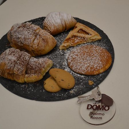 Domo B&B Наполи Екстериор снимка