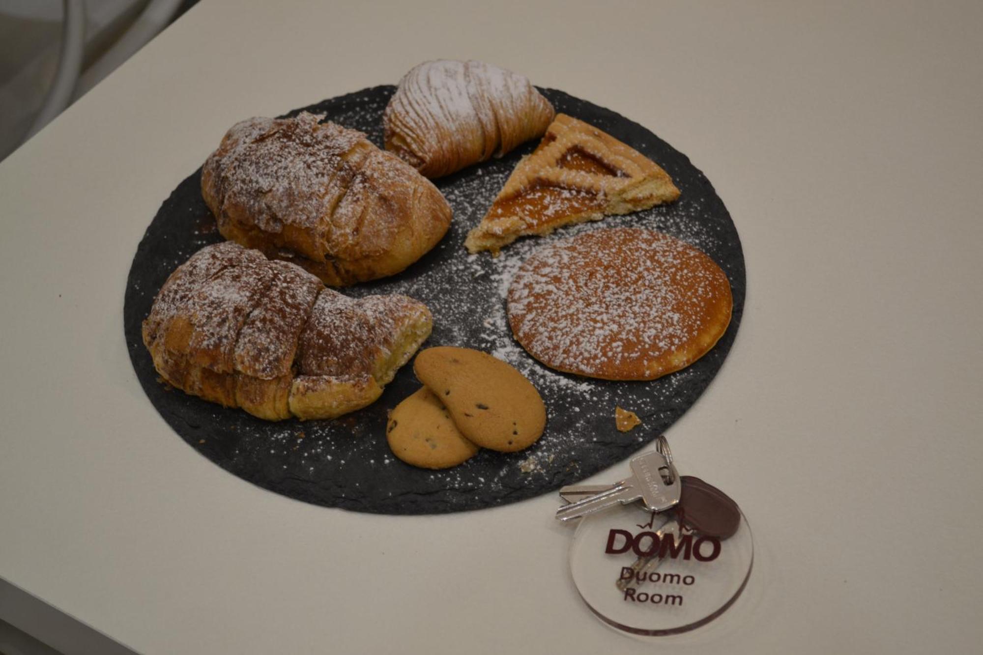 Domo B&B Наполи Екстериор снимка